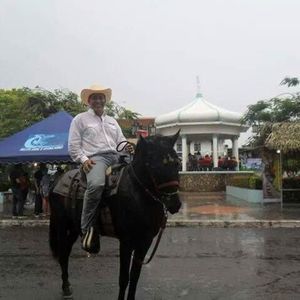 Meet your Posher, Francisco